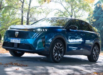 ¿Cómo quedaron los nuevos Peugeot 3008 y 5008 frente a sus rivales?