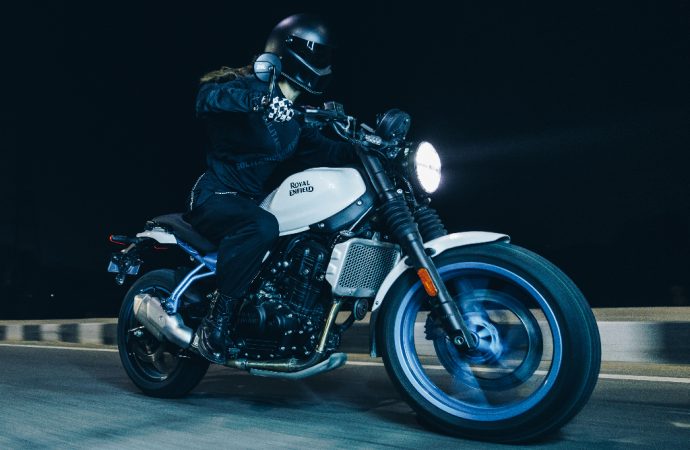 Royal Enfield lanza GRR 450 en Argentina