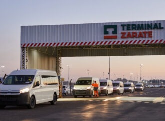 Toyota inició la exportación de la Hiace a Brasil
