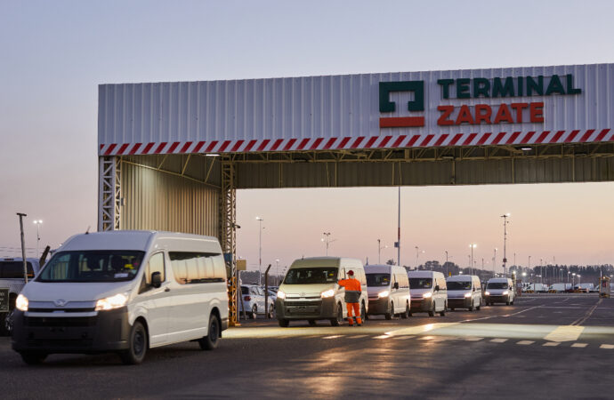 Toyota inició la exportación de la Hiace a Brasil