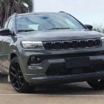Jeep Compass Blackhawk curva