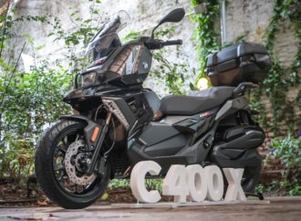 BMW lanza la C 400 X en Argentina