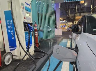 La Ciudad de Buenos Aires promoverá la instalación de 400 cargadores para autos eléctricos
