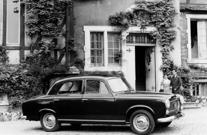 El Peugeot 403 cumple 70 años