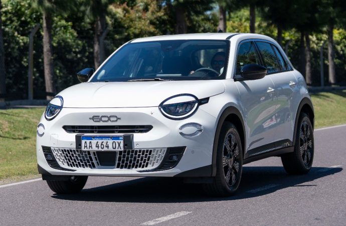 Nuevo Fiat 600: ¿es un híbrido o un híbrido ligero?