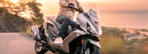 Kymco lanza los maxiscooters: Downtown 350 GT y AK Premium 575