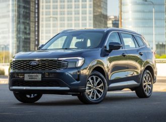 Ford lanza la Territory híbrida en Argentina