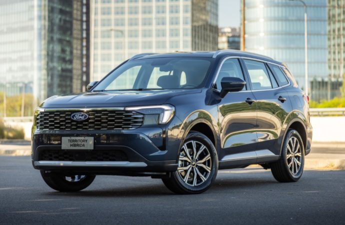 Ford lanza la Territory híbrida en Argentina