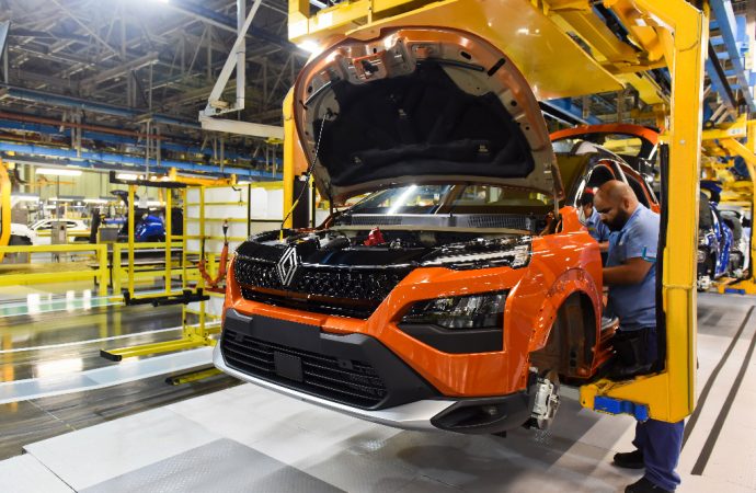 Geely se queda con el 26% de Renault Brasil