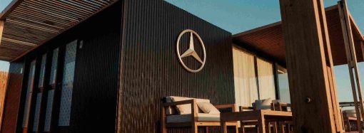 Mercedes-Benz Camiones y Buses presenta su propuesta de verano 2026 en Pinamar y Mar del Plata