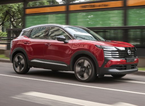 Cómo quedó el nuevo Nissan Kicks frente a sus rivales