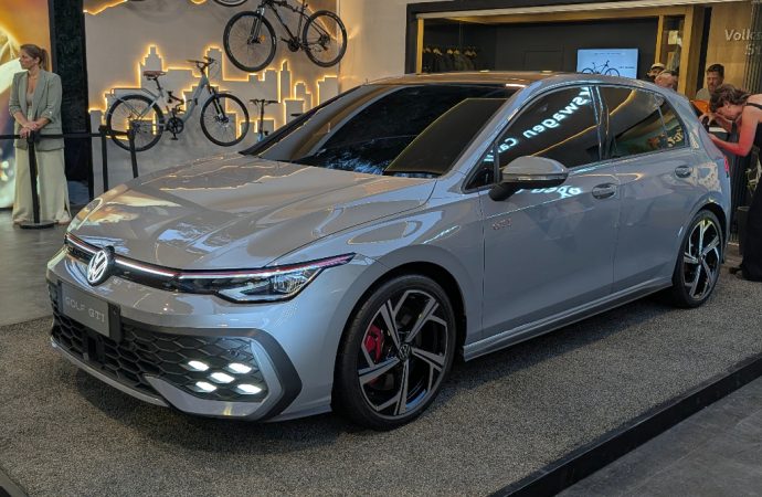 Volkswagen lanzará el Golf GTI en diciembre