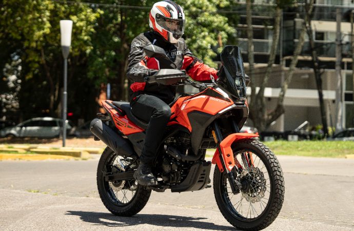 Morbidelli lanza la T250X en Argentina