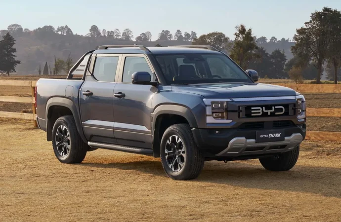 Este es el equipamiento que ofrecerá la BYD Shark en Argentina