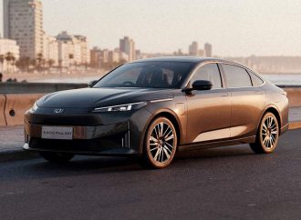 Changan anticipa el lanzamiento de los Eado Plus y Deepal S05