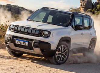Rediseño interior y motor híbrido ligero para el Jeep Renegade en Brasil