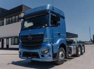 Mercedes lanza el nuevo Axor en Argentina