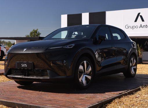 Changan anticipa el lanzamiento de los Eado Plus y Deepal S05