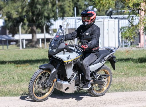 Primer contacto: Honda Transalp E-Clutch
