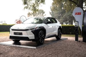 Toyota Argentina elige a ABB para la carga de sus vehículos electrificados