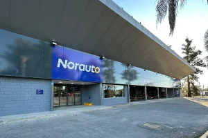 Norauto inaugura un autocentro en Pilar y consolida la estrategia de Postventa de Stellantis