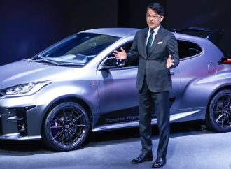 Toyota propone que las automotrices japonesas se unan para hacer frente al avance chino