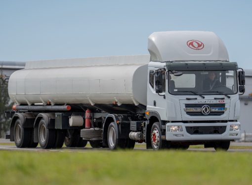 Dongfeng lanza el Captain D 1830 Tractor en Argentina