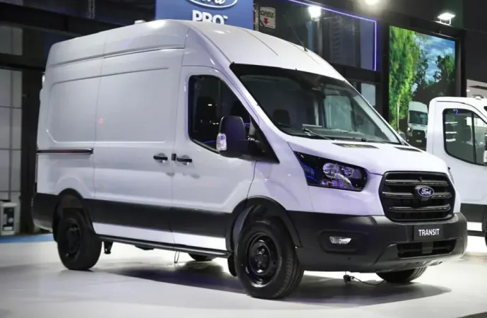 Ford sumó una nueva versión automática a la gama Transit