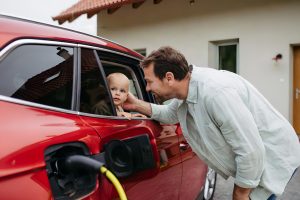 La Caja presenta Seguro de Auto Eléctrico, una cobertura que evoluciona junto al parque automotor argentino