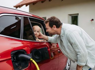 La Caja presenta Seguro de Auto Eléctrico, una cobertura que evoluciona junto al parque automotor argentino