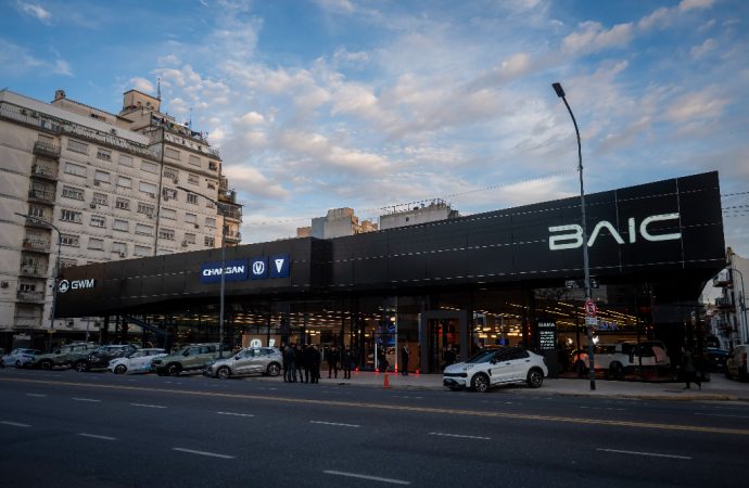 Grupo Giama inaugura un exclusivo espacio para vehículos de origen chino