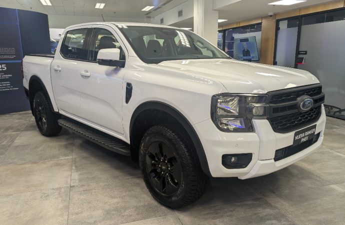 Ford mostró el primer anticipo de las Ranger (Tremor y PHEV) que fabricará en Pacheco