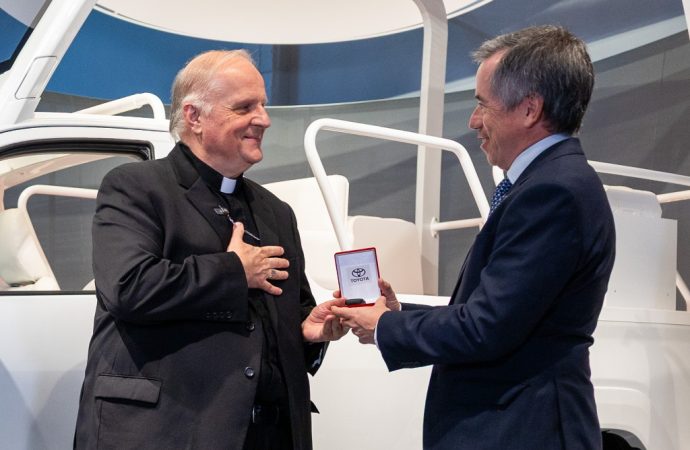 Toyota presentó uno de los Papamóviles que serán utilizados durante la visita de León XIV a la Argentina